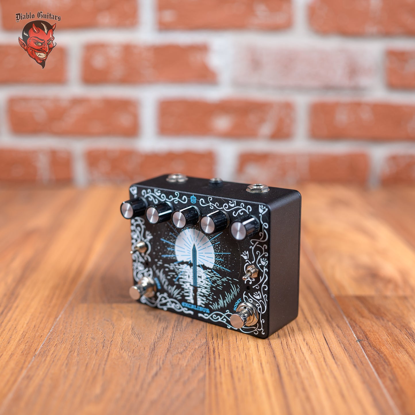 Spruce Effects x Soul City Sound Excalibur Fuzz - Black / White