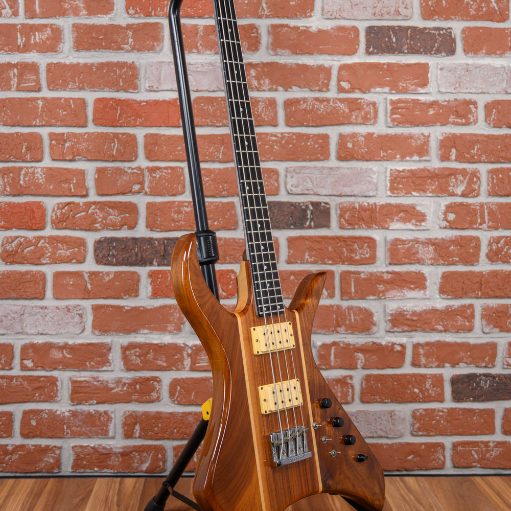 
                      
                        Kramer XL-24 Bass Maple/Walnut Natural 1980 w/OHSC
                      
                    