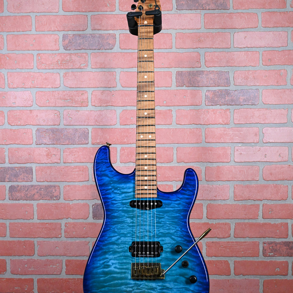 
                      
                        Charvel USA Custom Shop Special Edition San Dimas HS CT QMT Roasted Quilt Maple Top Chlorine Burst 2024 w/OHSC
                      
                    