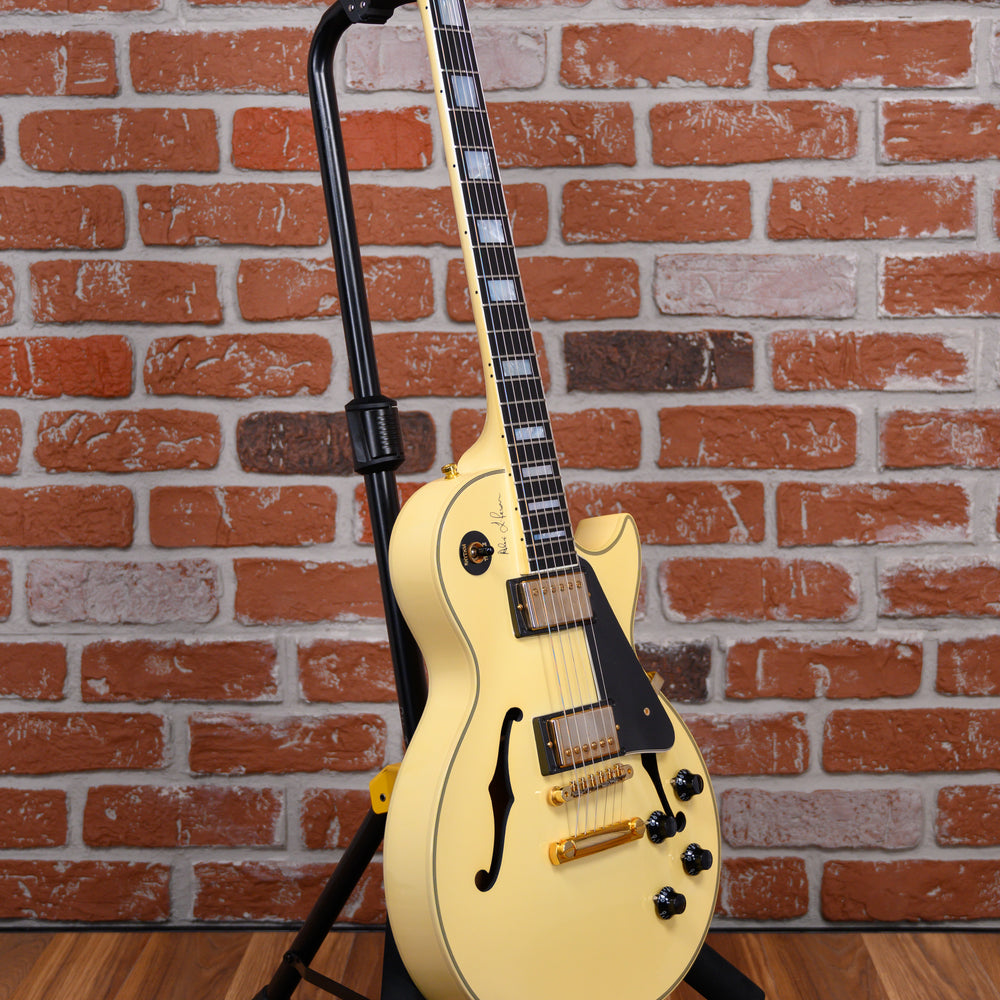 
                      
                        Gibson ES Les Paul Custom Alex Lifeson Limited Edition #136/200 Classic White 2017 w/OHSC
                      
                    