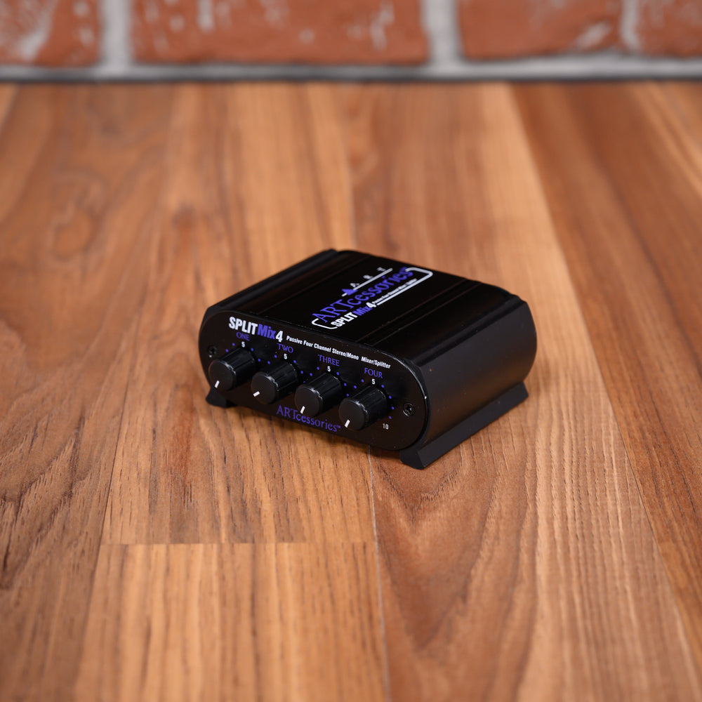 
                      
                        ART SplitMix4 4-Channel Splitter / Mixer
                      
                    