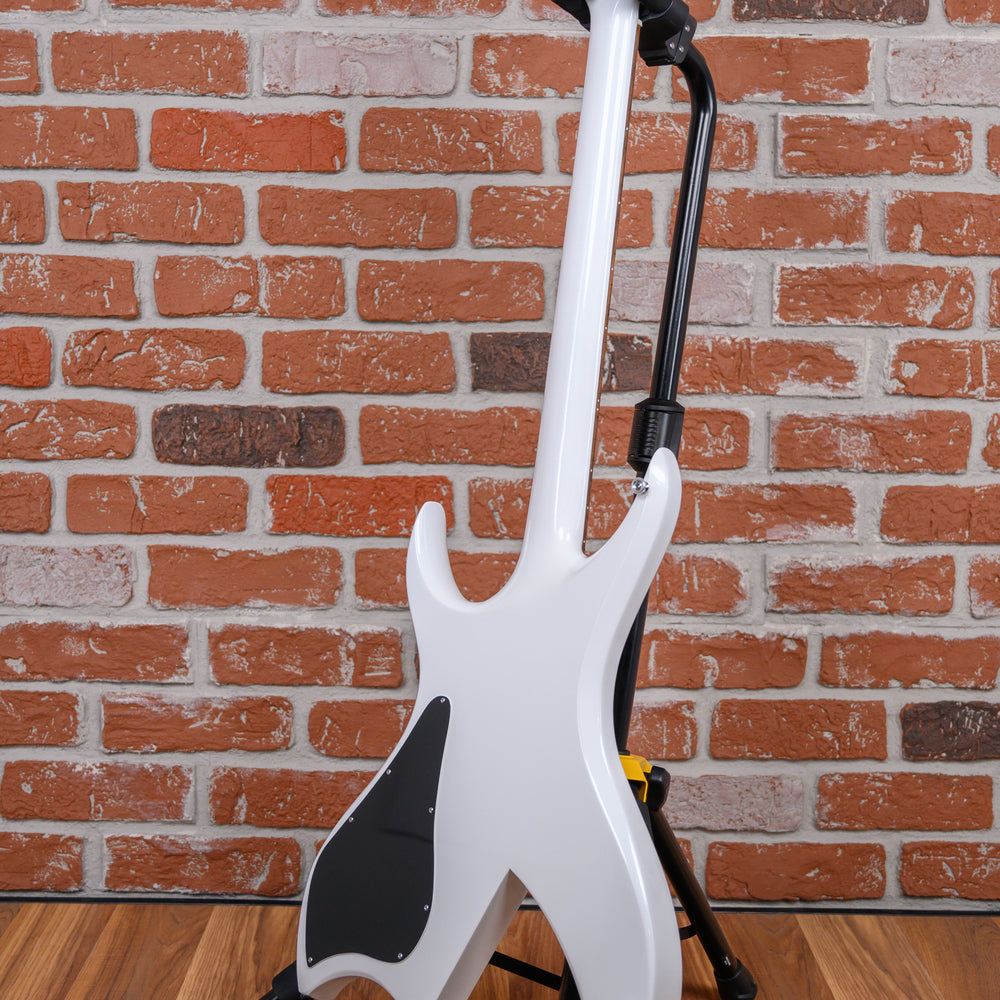 
                      
                        B.C. Rich USA Rich Bich Standard Glitter Rock White Built by Neal Moser in 2023 w/OHSC
                      
                    