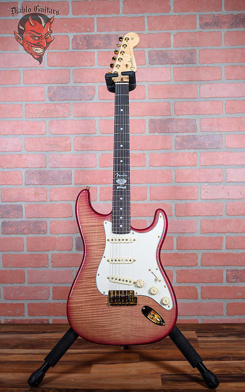 
                      
                        Fender Custom Shop 60th Anniversary Presidential Stratocaster AAA Flame Maple Top Wine Red Stain 2006 w/OHSC
                      
                    