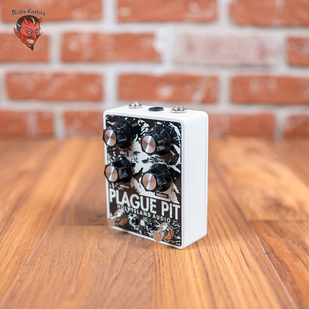 Holy Island Audio Plague Pit - Black / White