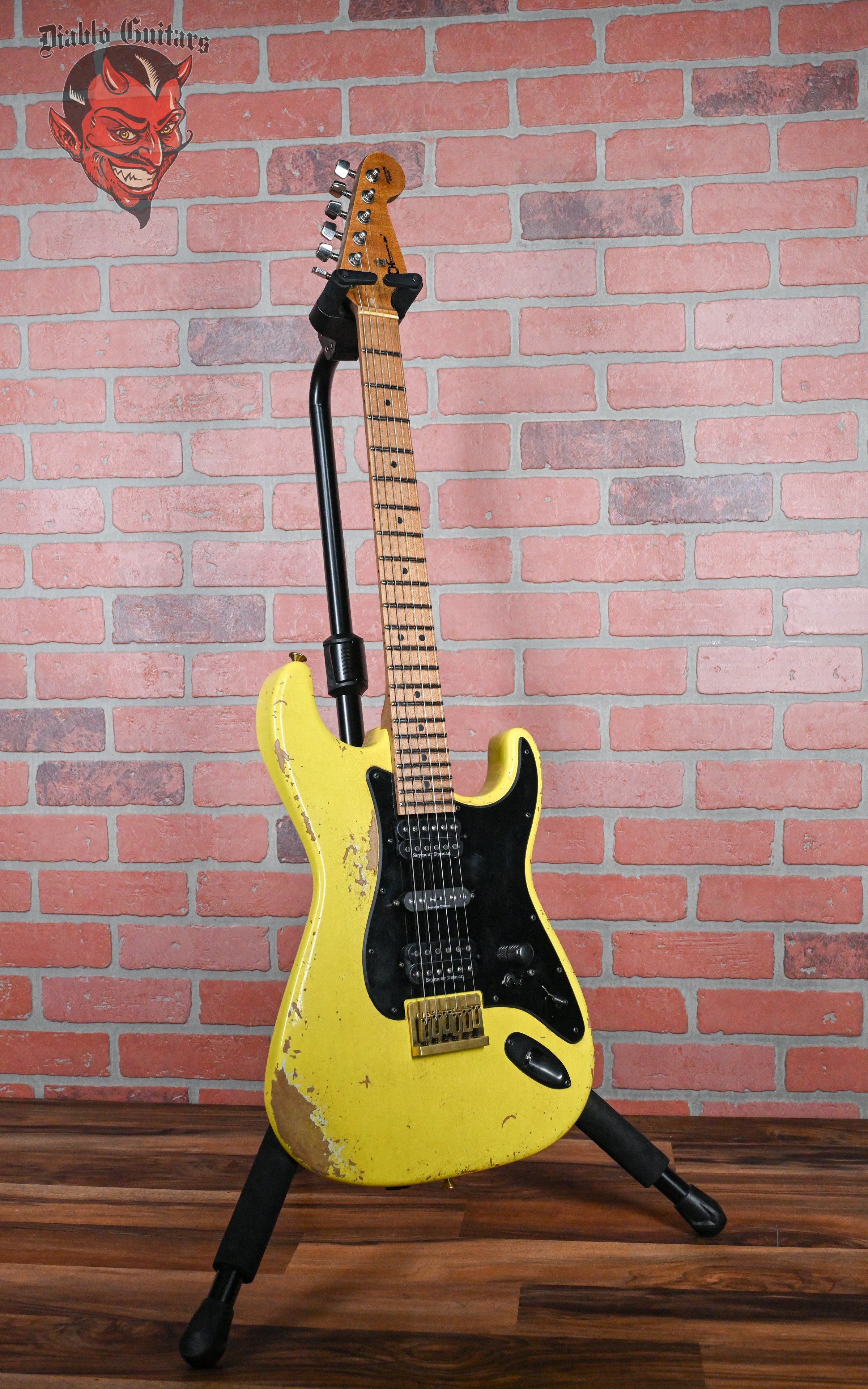 Charvel USA Custom Shop San Dimas HSH CT Relic Aged Nitro Graffiti Yellow Relic 2024 w/OHSC