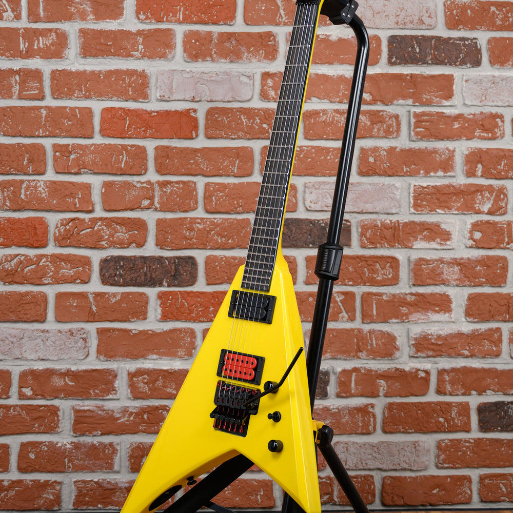 
                      
                        Jackson USA Custom Shop RR 2H FRU Rhoads Graffiti Yellow 2025 w/OHSC
                      
                    