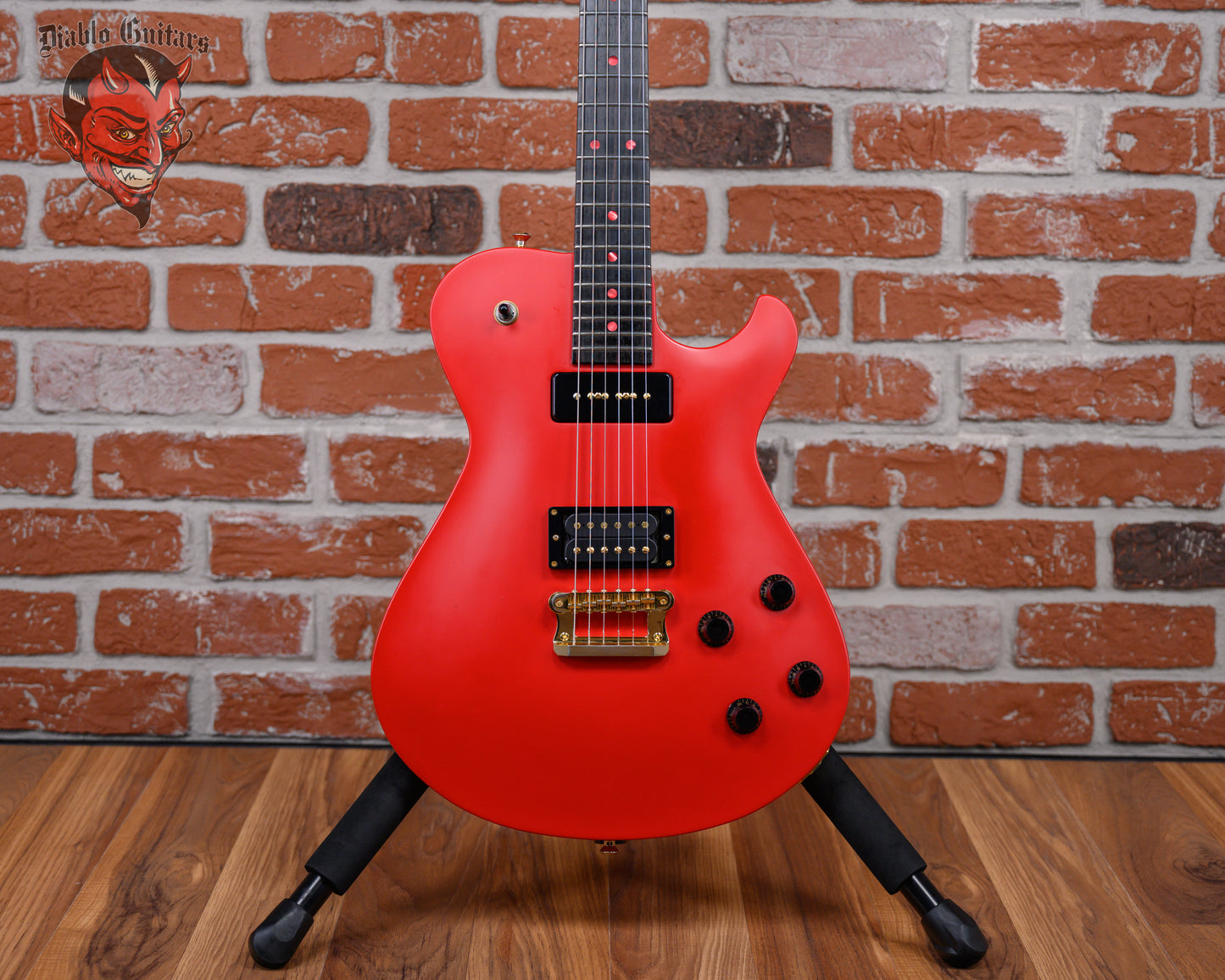 Knaggs Kenai T3 Red Satin 2017 Namm w/OHSC