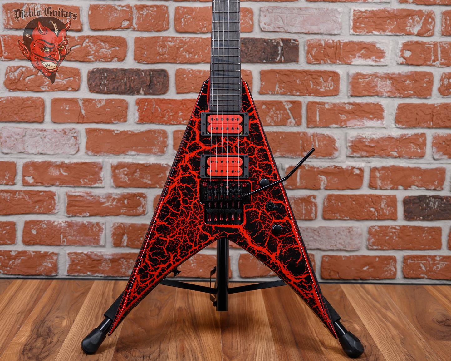 Jackson USA Custom Shop KV 2H FRU King V Red Crackle 2025 w/OHSC