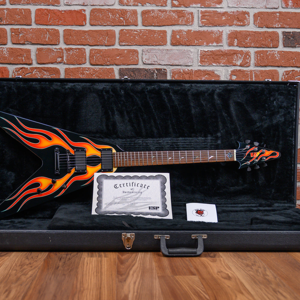 
                      
                        ESP Custom Shop James Hetfield JH-1 Black w/ Flame Graphic #003/200 Limited Edition 1997 w/OHSC
                      
                    