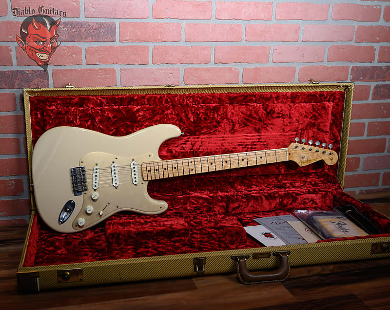 Fender Custom Shop Custom 10/56 Cunetto Relic Stratocaster Desert Sand John Cruz Master Built 1998 #2 of 20 w/OHSC