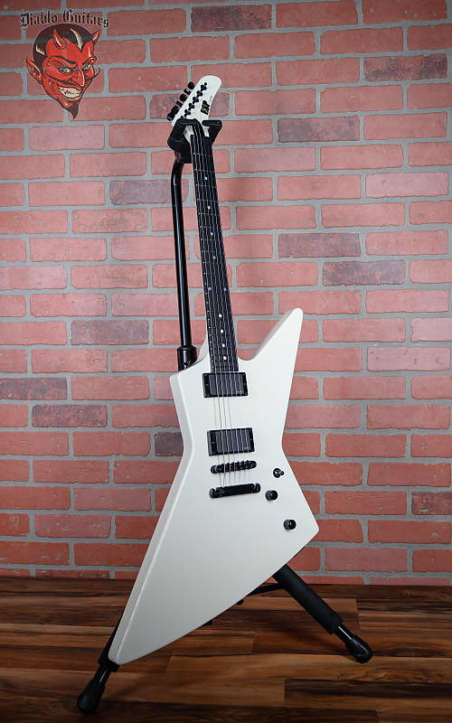 
                      
                        ESP MX-250 Custom Snow White 2020 w/OHSC
                      
                    