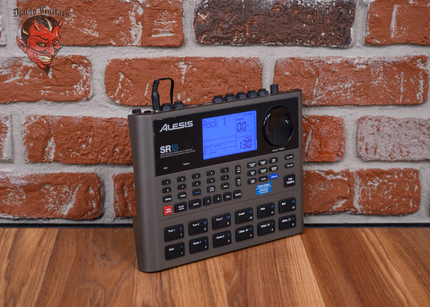 Alesis SR-18 Drum Machine