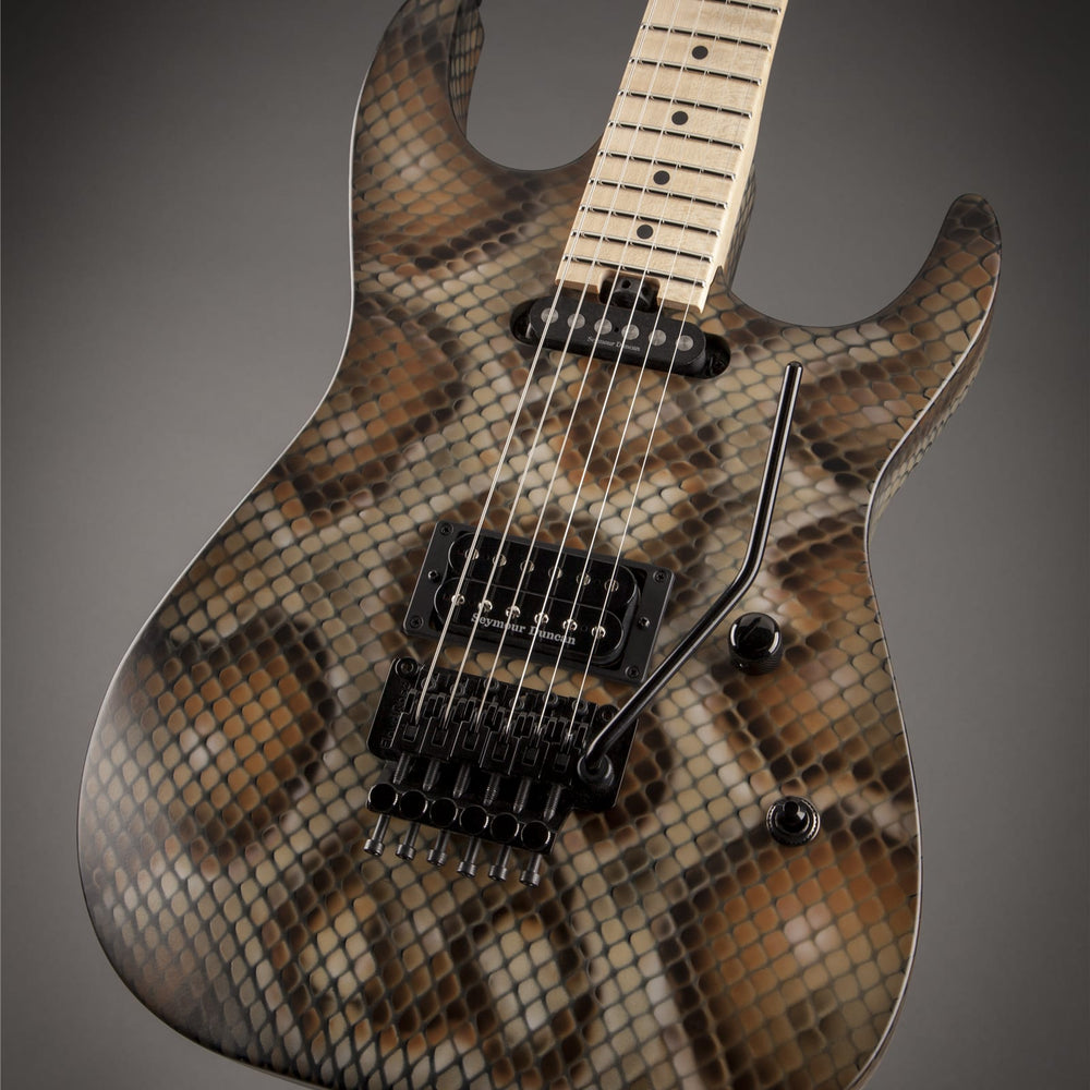 
                      
                        Charvel USA Custom Shop Warren DeMartini USA Signature Snakeskin Graphic 2025 w/OHSC
                      
                    