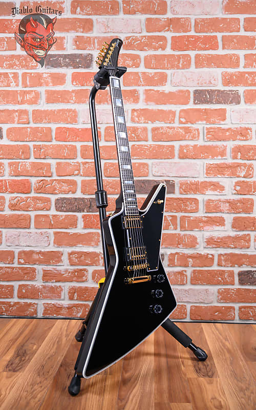 
                      
                        Gibson Custom Shop Explorer Ebony 2022 w/OHSC
                      
                    