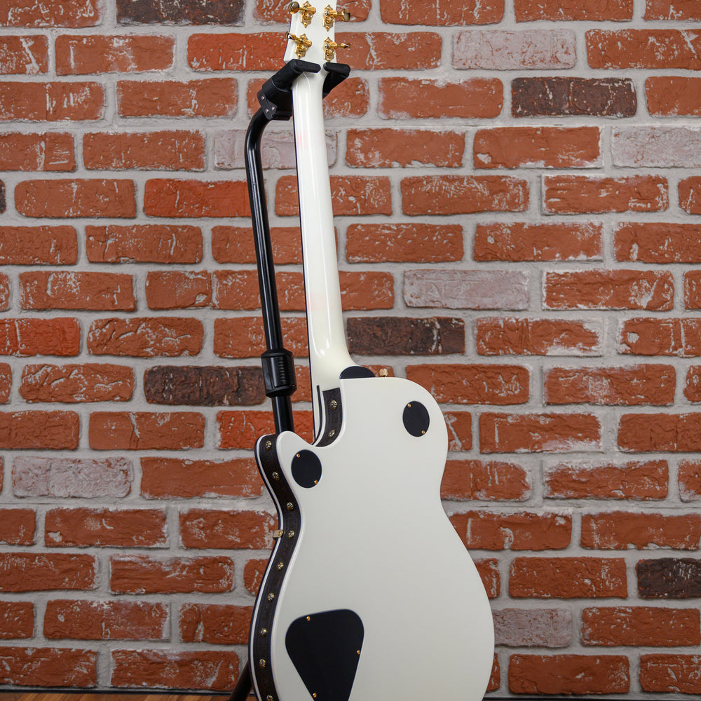 
                      
                        Gretsch USA Custom Shop G6130-54 Tuxedo Roundup NOS Masterbuilt By Chad Henrichsen Black Tuxedo 2024 w/OHSC
                      
                    
