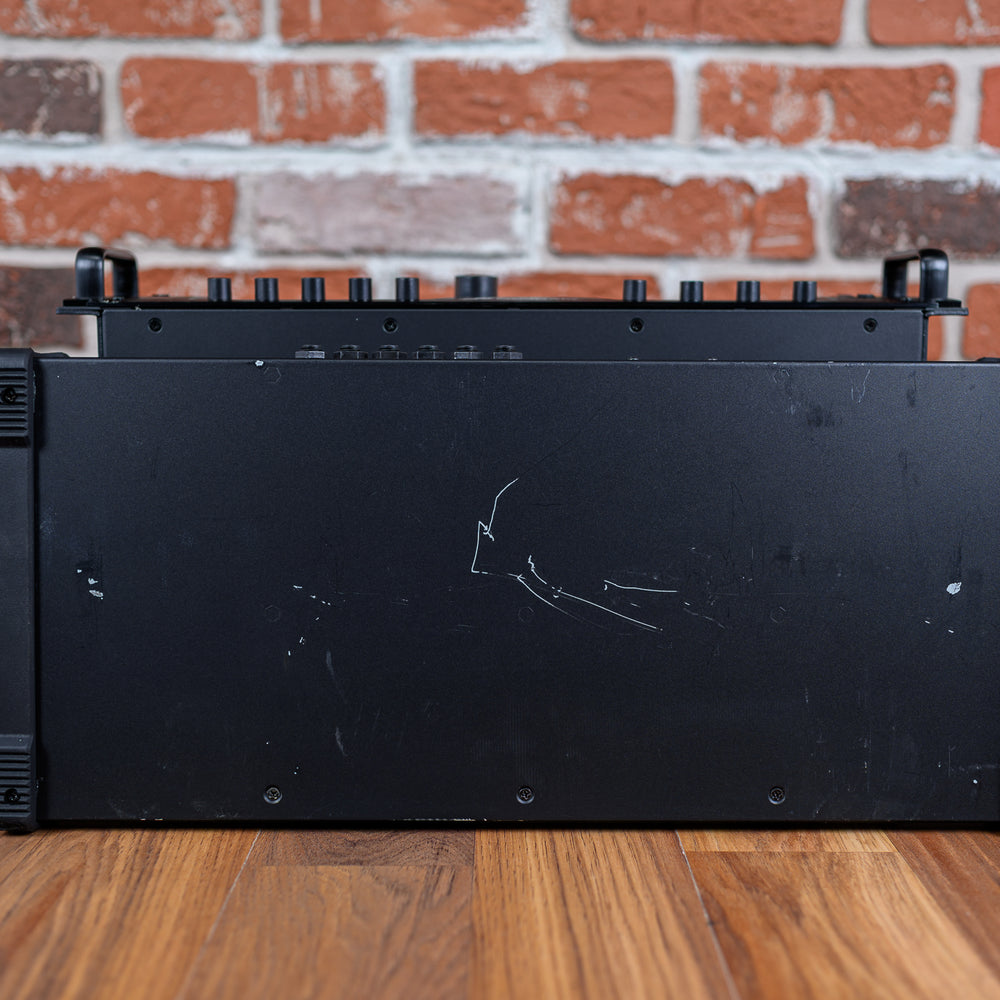 
                      
                        Fractal Audio Axe-FX III Mark II Turbo Preamp / Processor with FC-12 Controller 2024 Black
                      
                    