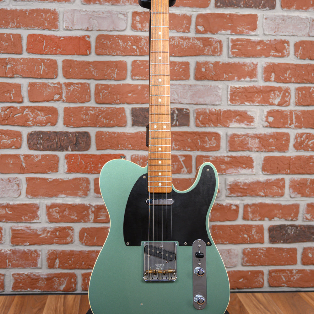 
                      
                        Fender USA Custom Shop Limited Edition Custom Esquire #13 of 100 (Tele Conversion) Firemist Silver 1992 w/OHSC
                      
                    