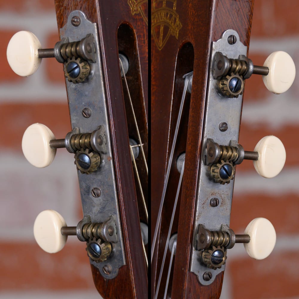 
                      
                        Favilla C6 Concerto Natural 1960s w/Hard Shell Case
                      
                    
