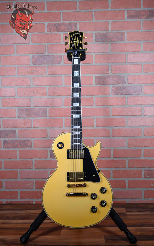 
                      
                        Gibson Custom Shop Murphy Lab 1974 Reissue Made To Measure Les Paul Custom Aged Classic White Ultra Heavy Relic 2020 w/OHSC
                      
                    