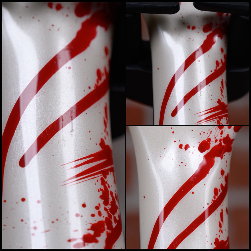 
                      
                        Neal Moser USA Custom Shop Raven Built For NAMM Pearl White Blood Splatter 2025 W/OHSC
                      
                    