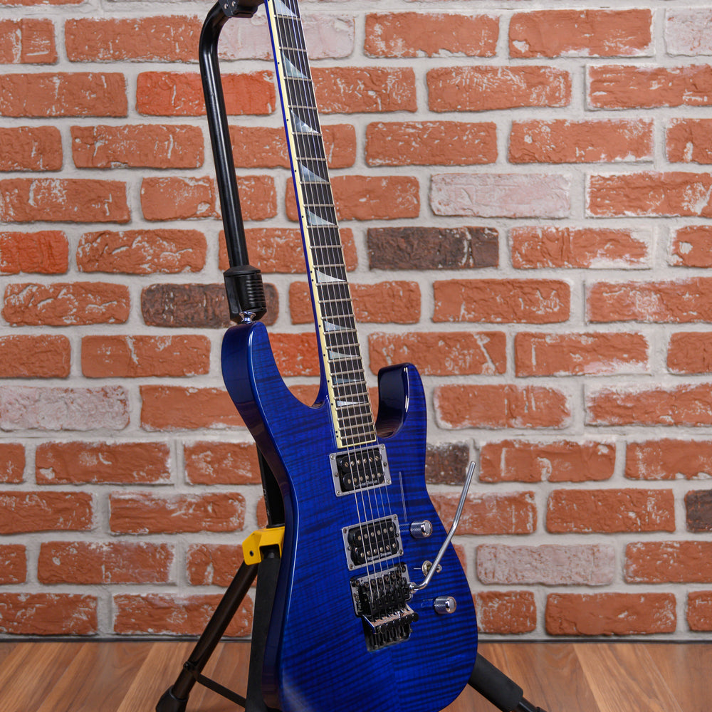 
                      
                        Jackson USA Select Series SL2H Soloist Flamed Maple Top Transparent Blue 2008 w/Hard Shell Case
                      
                    