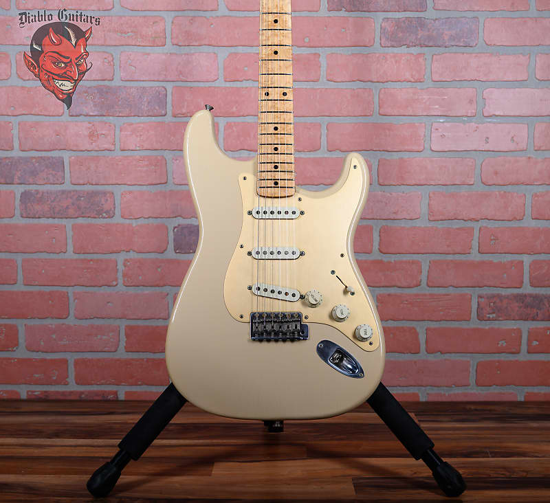 Fender Custom Shop Custom 10/56 Cunetto Relic Stratocaster Desert Sand John Cruz Master Built 1998 #2 of 20 w/OHSC