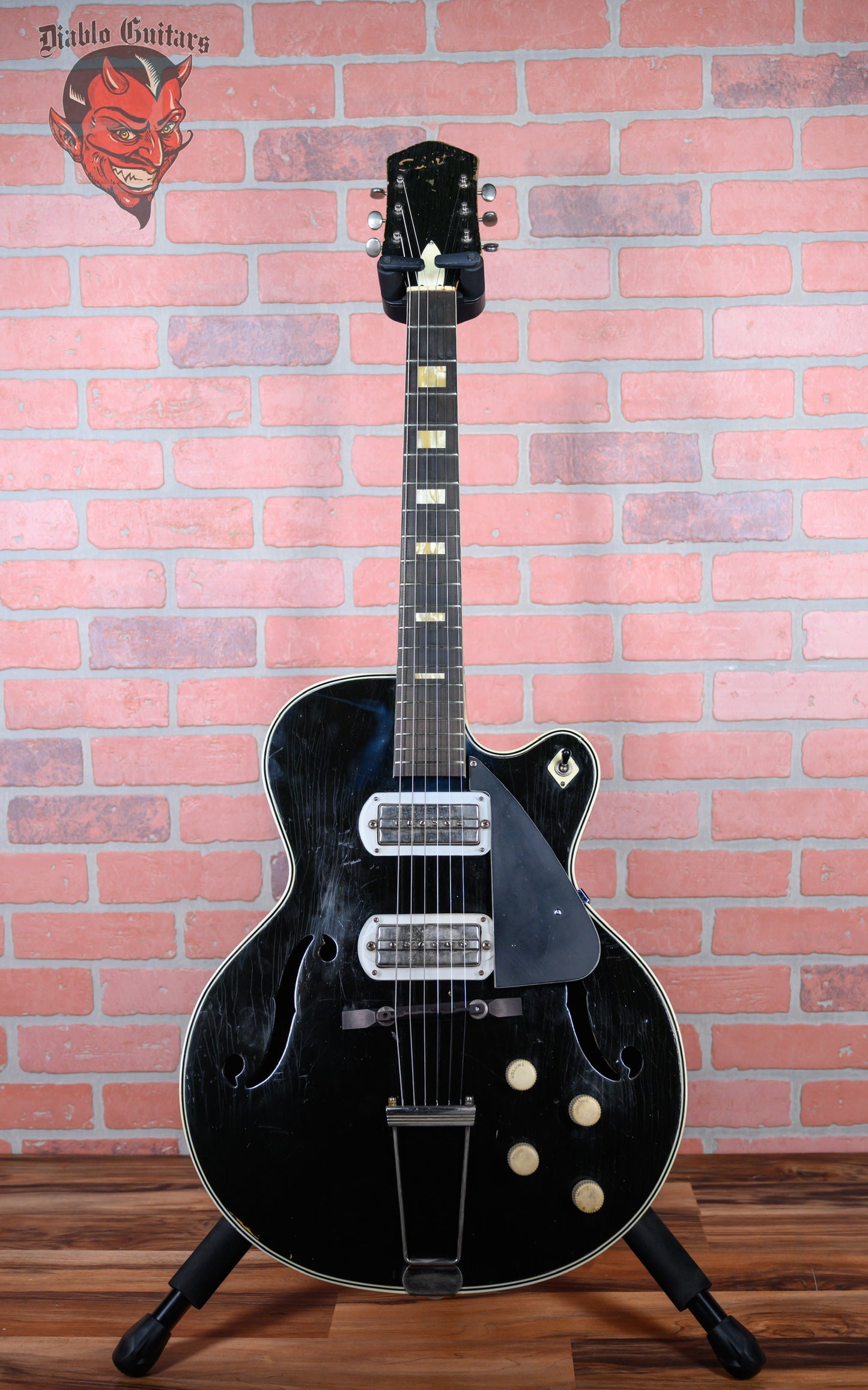 Silvertone Espanada H64 Black 1957 w/OHSC