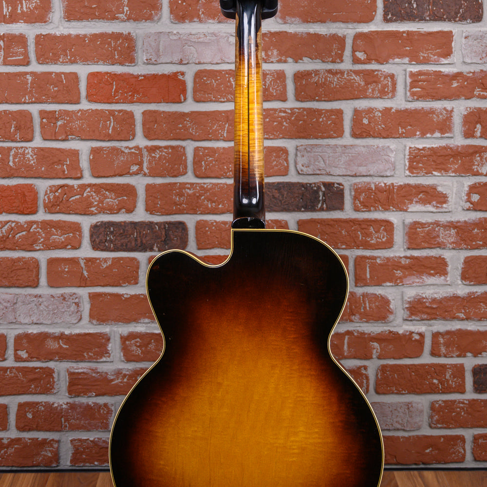 
                      
                        Gibson ES-5 Sunburst 1952 w/Hard Shell Case (owned by Steve Howe)
                      
                    