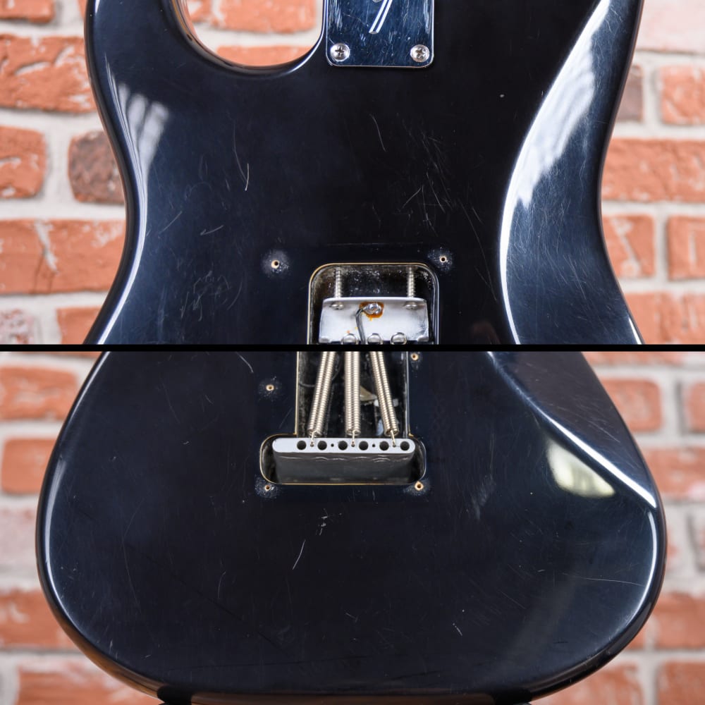
                      
                        Fender American Standard Stratocaster Black 1998 w/OHSC
                      
                    
