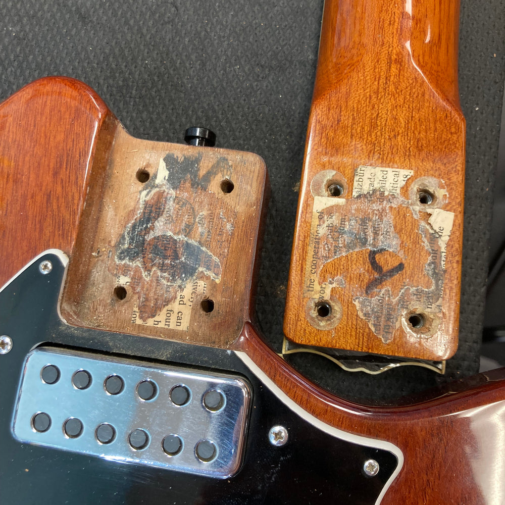 
                      
                        Ovation Deacon 1252 Cherry 1974 w/OHSC
                      
                    