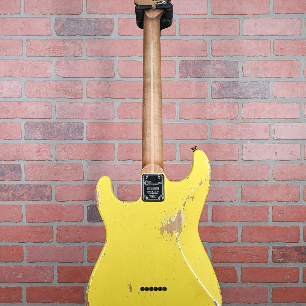 
                      
                        Charvel USA Custom Shop San Dimas HSH CT Relic Aged Nitro Graffiti Yellow Relic 2024 w/OHSC
                      
                    