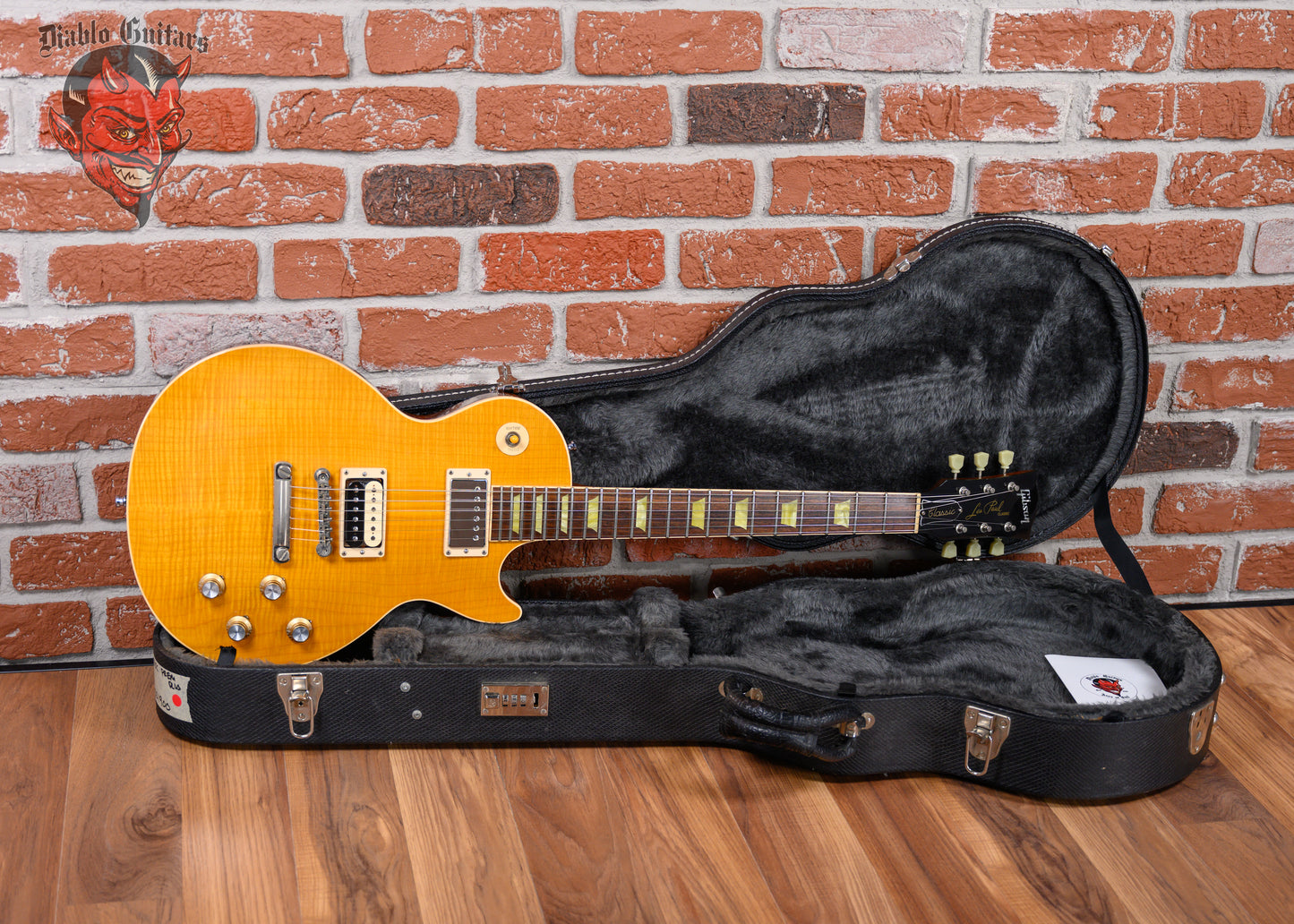 Gibson Les Paul Classic Premium Plus Flame Maple Top Amber 2000 w/OHSC