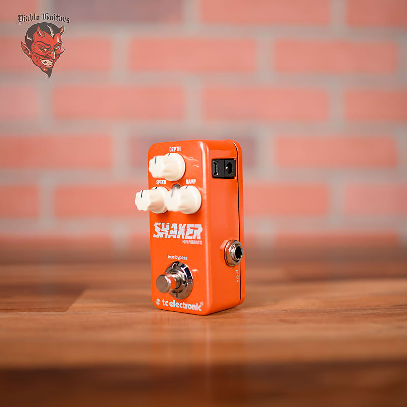 
                      
                        TC Electronic Shaker Mini Vibrato Orange
                      
                    