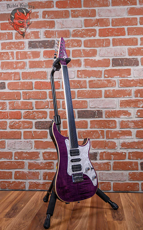 
                      
                        Vigier Excaliber Surfreter Special HSH Flame Maple Top Amethyst Purple 2021 w/Original Gigbag
                      
                    