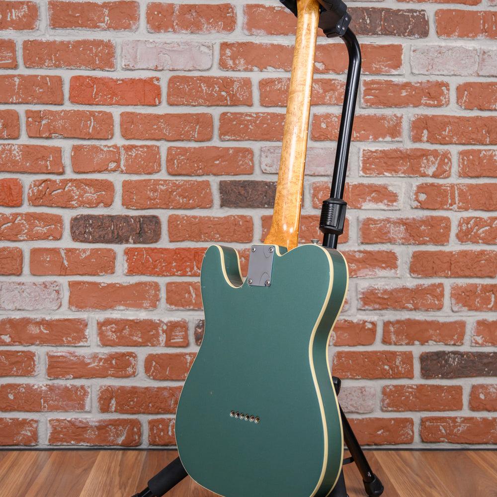 
                      
                        Fender USA Custom Shop Limited Edition Custom Esquire #13 of 100 (Tele Conversion) Firemist Silver 1992 w/OHSC
                      
                    