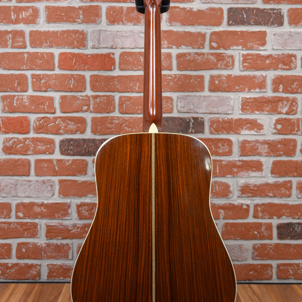 
                      
                        Martin HD-28V Spruce Top Natural Acoustic 2009 w/OHSC
                      
                    