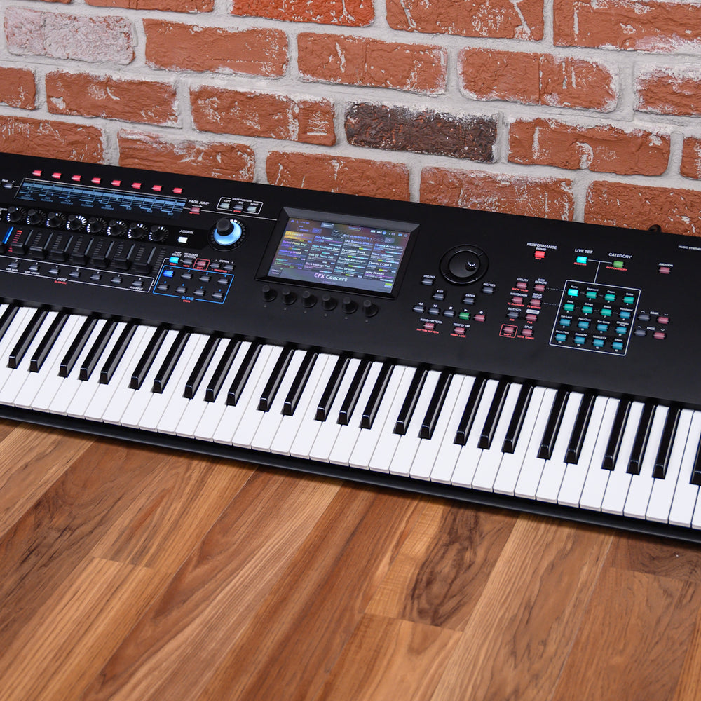 
                      
                        Yamaha Montage M7 76-Key Synthesizer
                      
                    