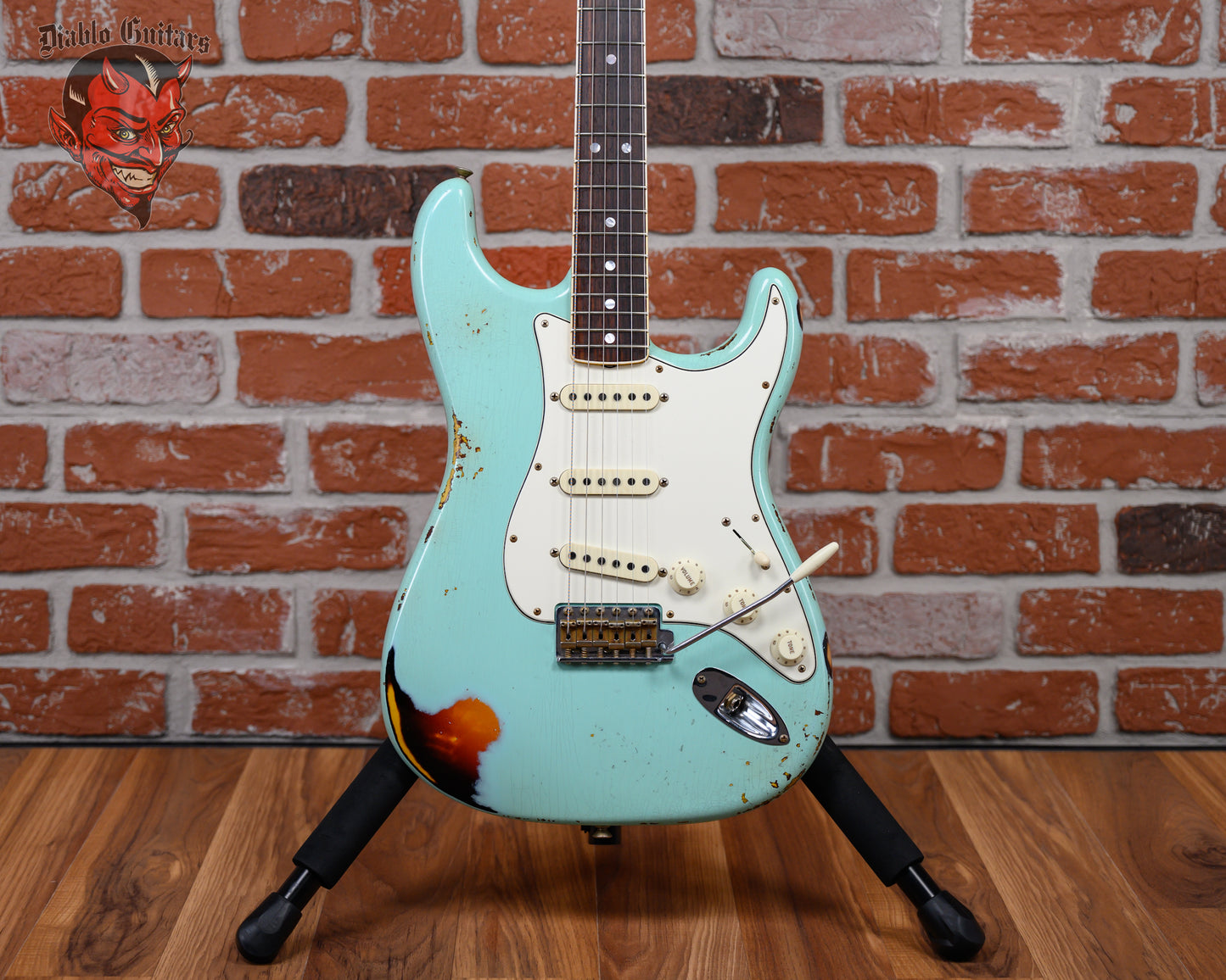 Fender Custom Shop LTD ‘67 Stratocaster Relic Aged Surf Green Over 3-Color Sunburst 2022 w/OHSC