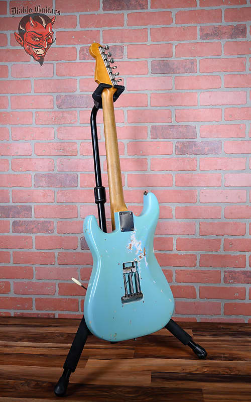 
                      
                        Fender Vintage L Series Stratocaster in Daphne Blue 1964 w/OHSC (Refin/Refret)
                      
                    