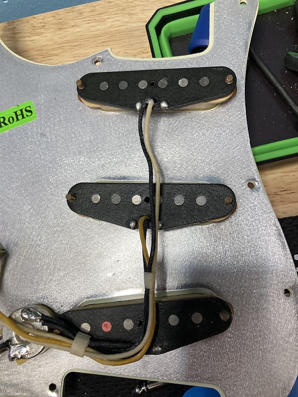 Fender Custom Shop Limited Edition 1964 Stratocaster Relic 3
