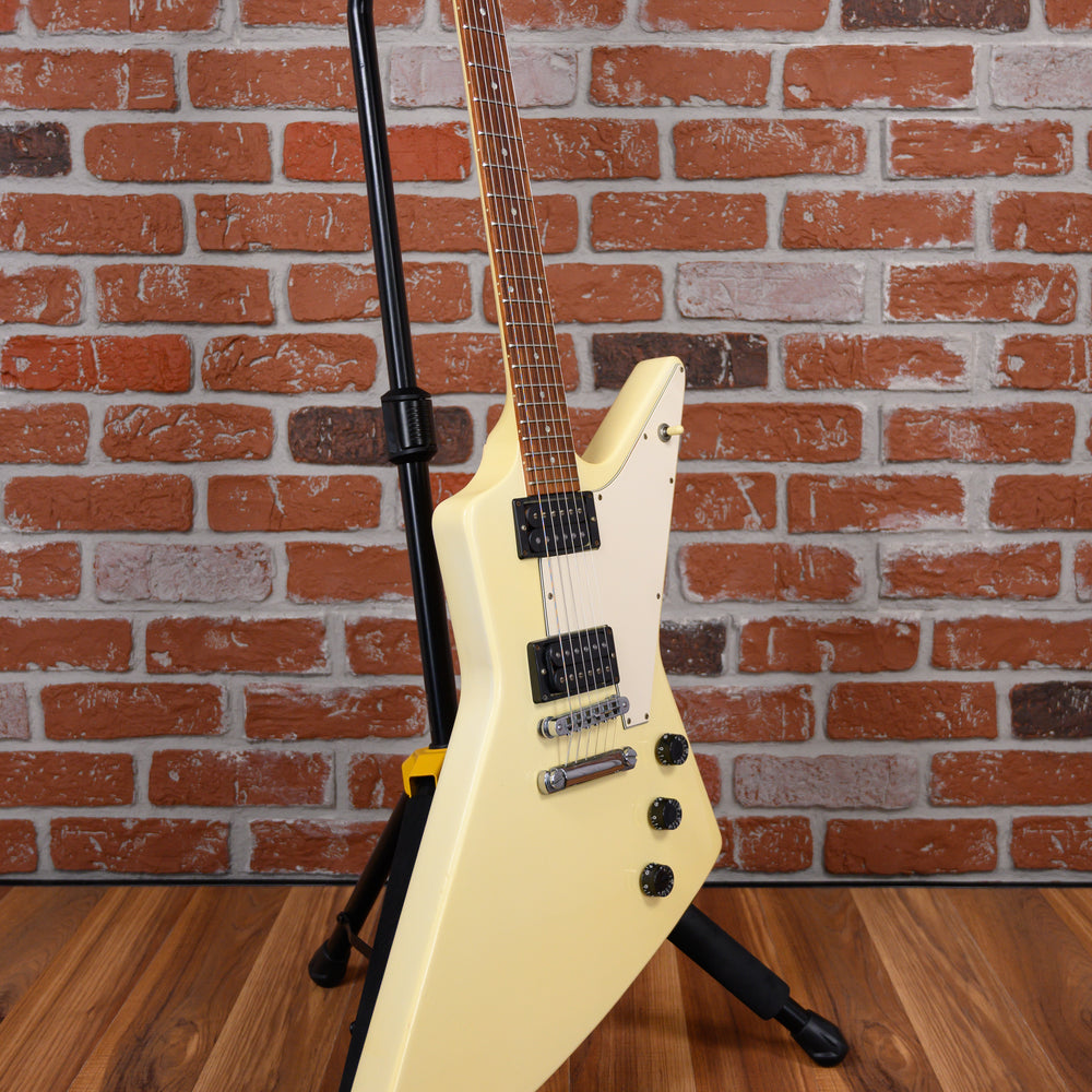 
                      
                        Gibson '76 Reissue Explorer Classic White 1990 w/OHSC
                      
                    