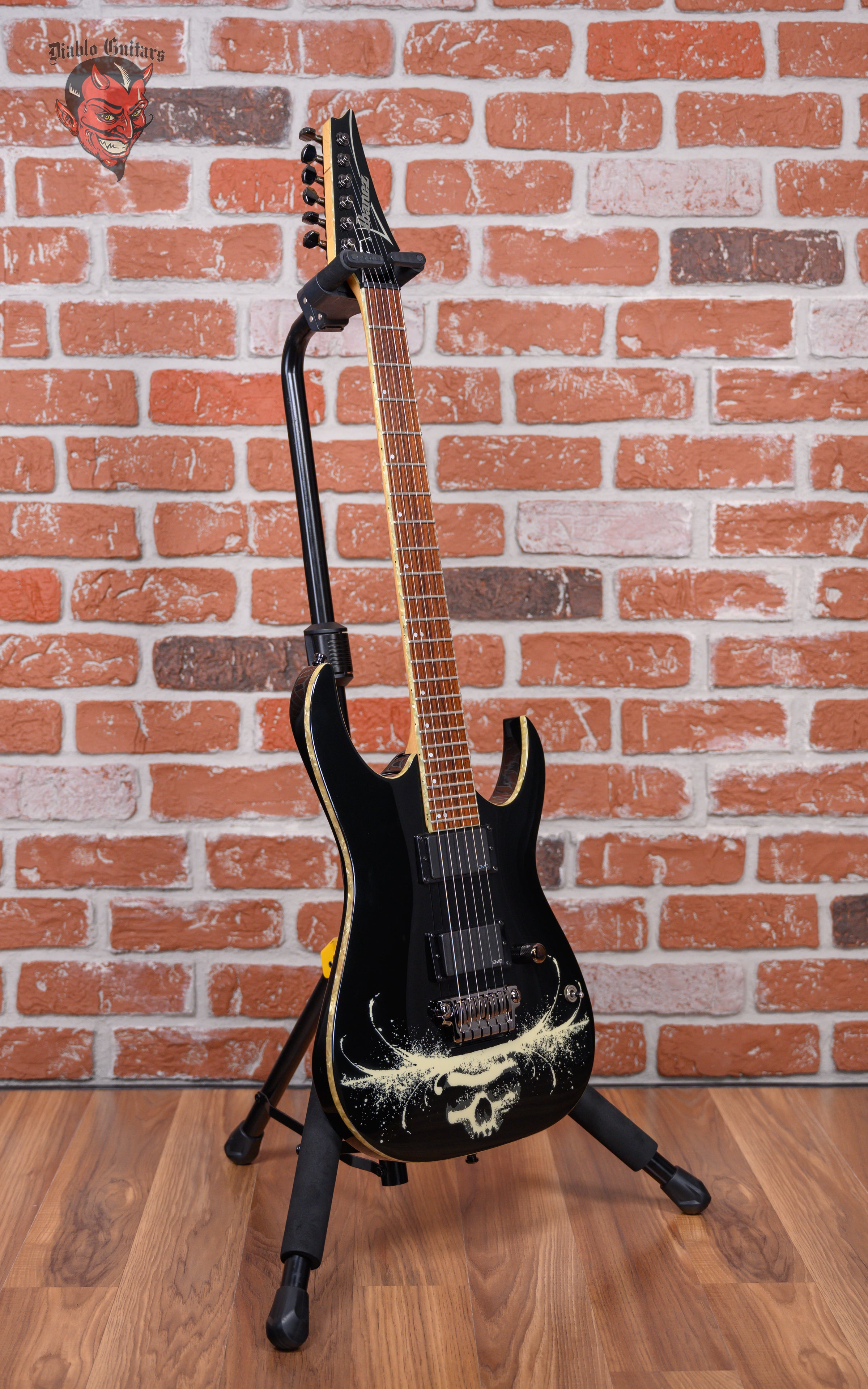 Ibanez MBM1-BK Matt Bachand Signature Black w/Skull Graphic 2007 w