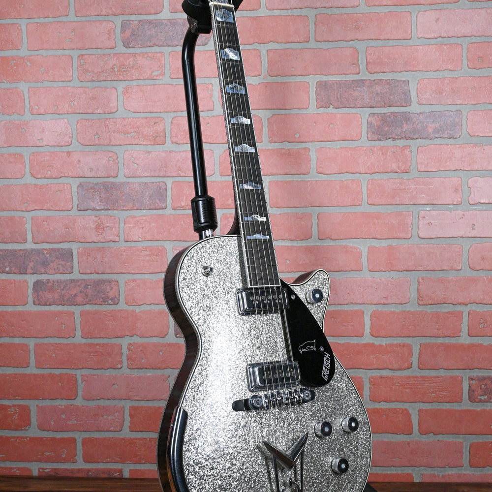 
                      
                        Gretsch USA Custom Shop G6124-55 ‘55 Penguin Master Built by Chad Henrichsen Silver Sparkle Drum Wrap Relic 2024 w/OHSC
                      
                    