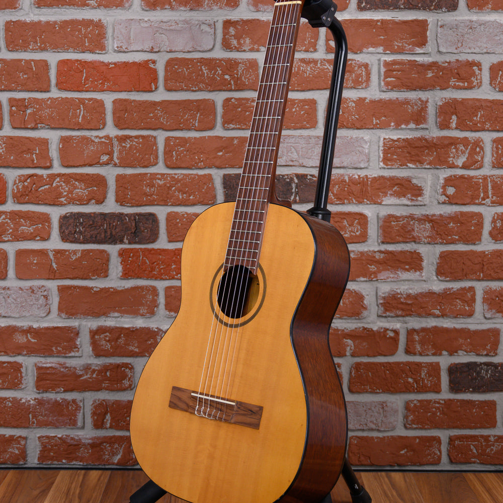 
                      
                        Favilla C6 Concerto Natural 1960s w/Hard Shell Case
                      
                    
