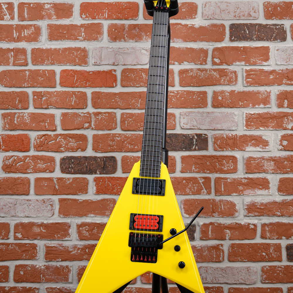 
                      
                        Jackson USA Custom Shop RR 2H FRU Rhoads Graffiti Yellow 2025 w/OHSC
                      
                    