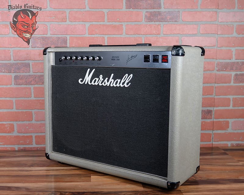 
                      
                        Marshall Silver Jubilee JCM 25/50 Model 2558 2x12 Combo Silver Tolex 1987
                      
                    