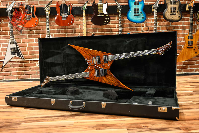 
                      
                        Jackson USA Custom Shop Back to Back Double Neck Rhoads One Off Master Built by Pablo Santana  Rootbeer Swirl 2005 w/OHSC
                      
                    