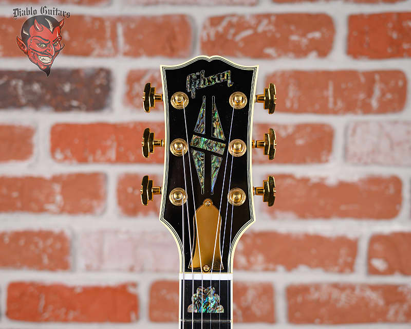 
                      
                        Gibson Custom Shop 50th Anniversary Les Paul Custom Curly Koa Top Antique Natural #6 of 50 2002 w/OHSC
                      
                    