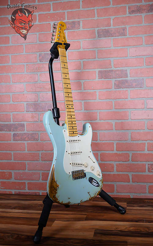 
                      
                        Fender Custom Shop West L.A. 40th Anniversary Stratocaster Aged Sonic Blue Heavy Relic 2008 w/OHSC
                      
                    