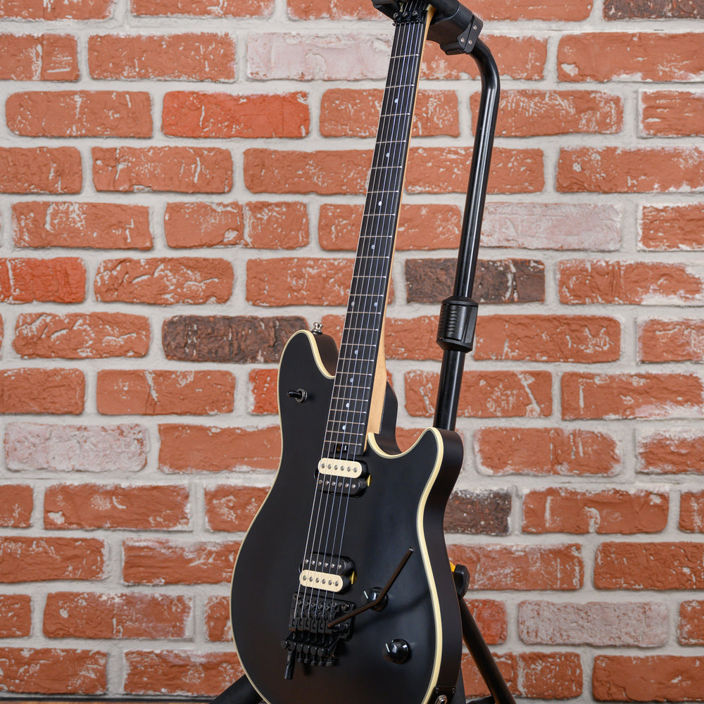 
                      
                        EVH Wolfgang USA with Ebony Fretboard Stealth 2012 w/OHSC
                      
                    